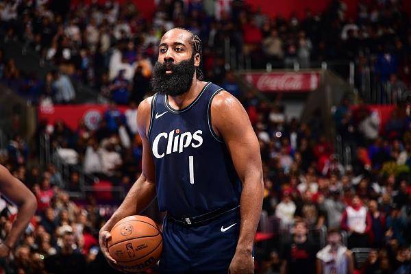 关于里程碑夜洛杉矶快船迎来里程碑，德甲转会期刷纪录，信心回归，赛季目标并未改变的信息