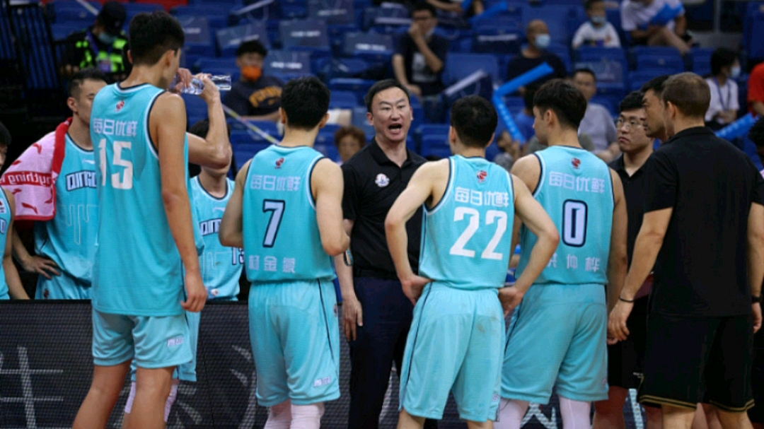 清晨山东男篮备战意甲;强势反弹细节曝光;气氛紧张;纪律约束更严格的简单介绍 清晨山东男篮备战意甲;强势反弹细节曝光;气氛紧张;纪律约束更严格的简单介绍